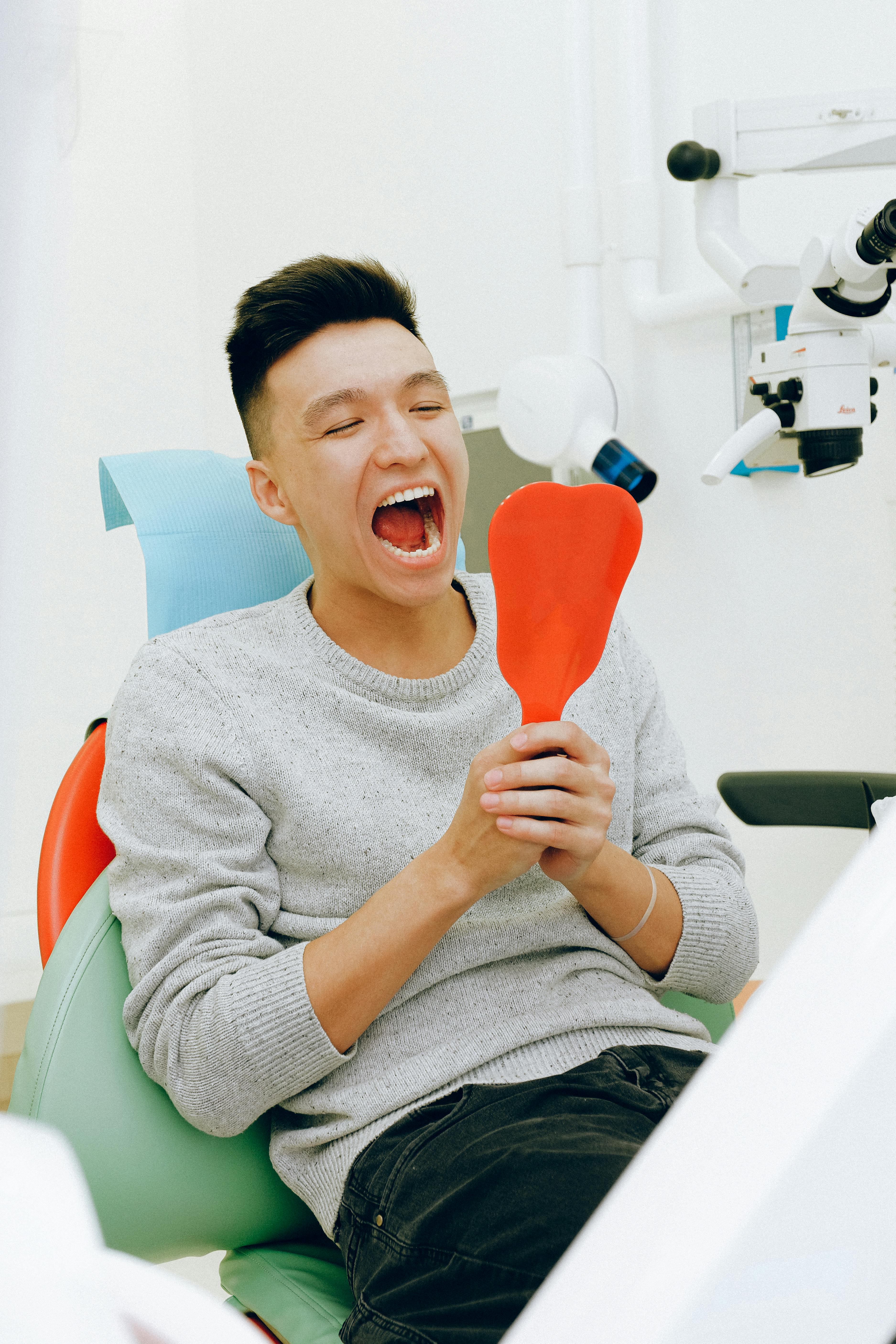 Wie lange hält ein Composite Bonding?